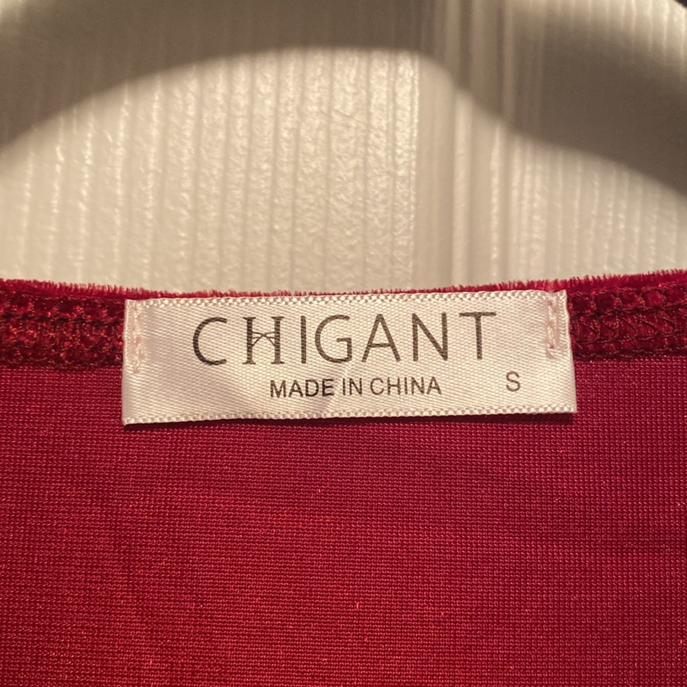 Chigant Rich Red Velvet Dress…size S - Picture 3 of 4